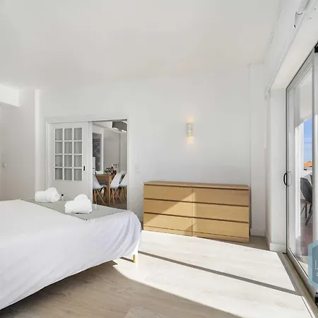Artens 407 Dream Apartment